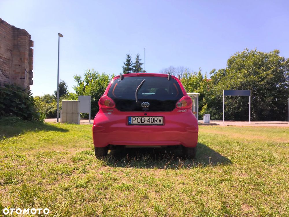 Toyota Aygo 1.4 d Luna - 11