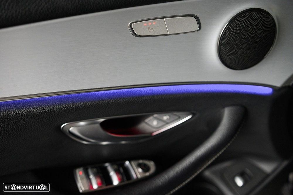 Mercedes-Benz E 300 de Avantgarde - 36