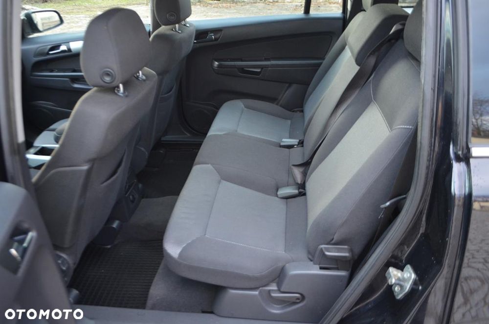 Opel Zafira 1.6 - 16