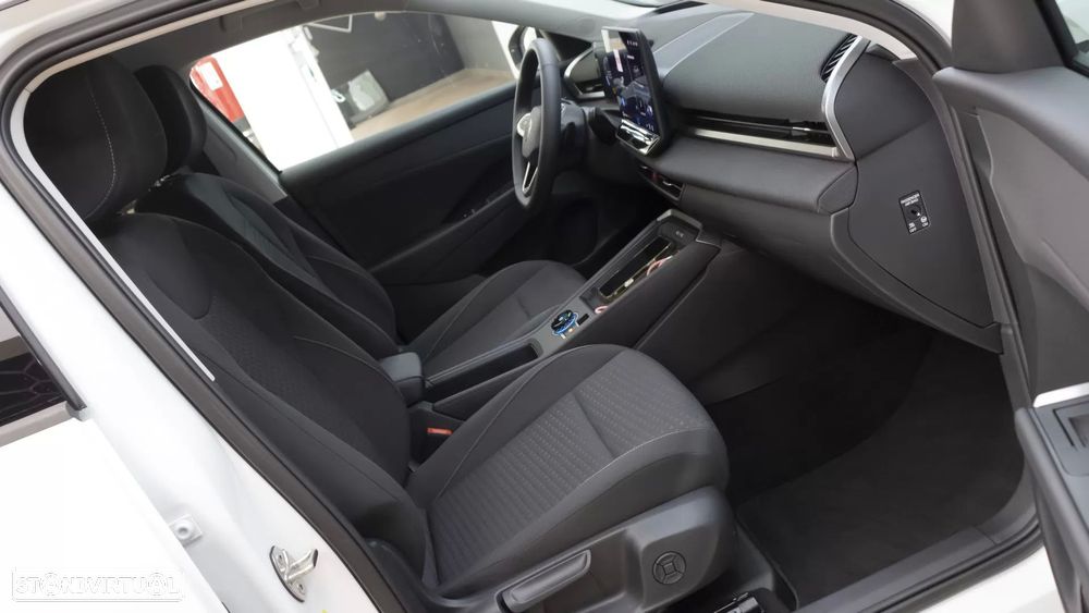 VW T-Roc 1.5 eTSI Life DSG - 13