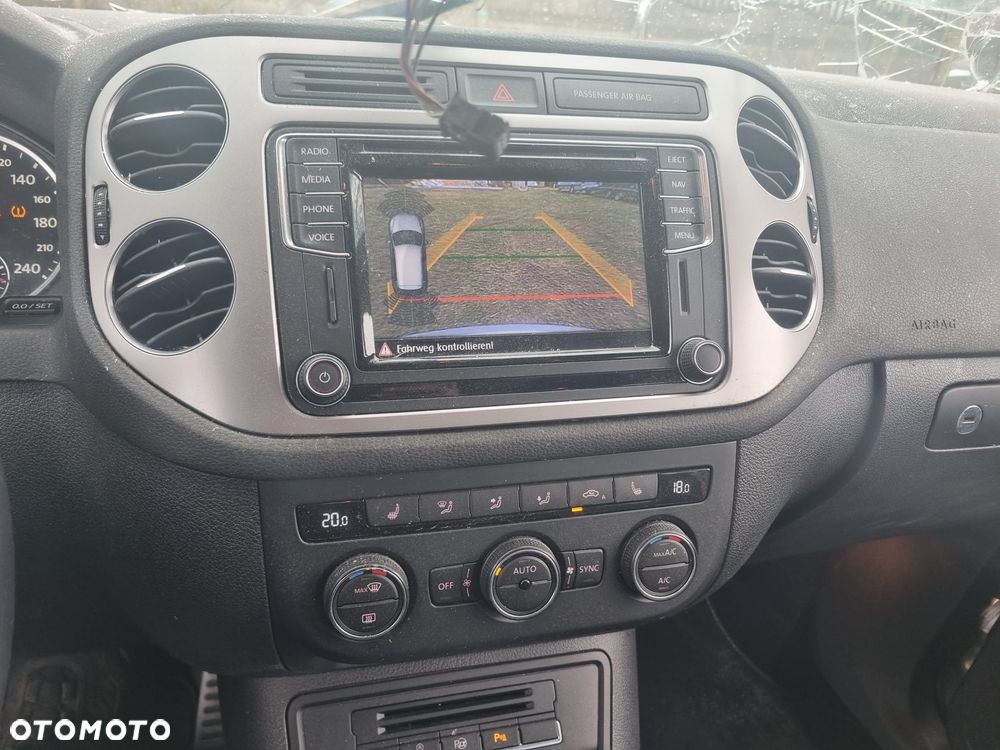 Volkswagen Tiguan 2.0 TDI SCR 4MOTION BlueMotion Technology DSG Exclusive - 9