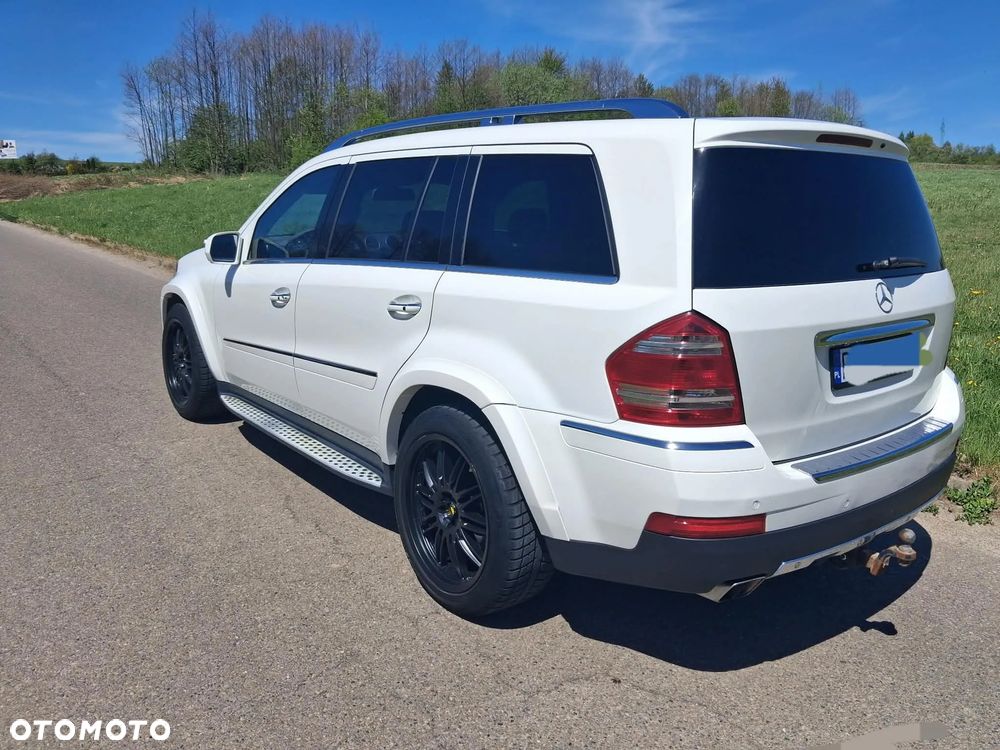 Mercedes-Benz GL - 8