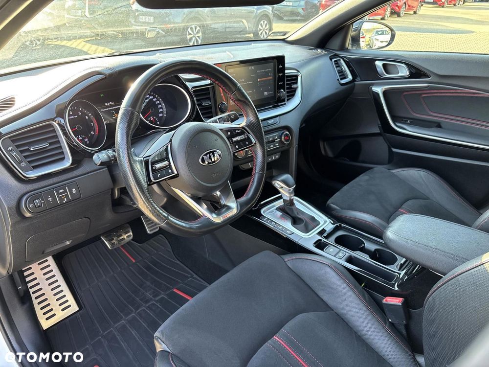 Kia ProCeed - 9