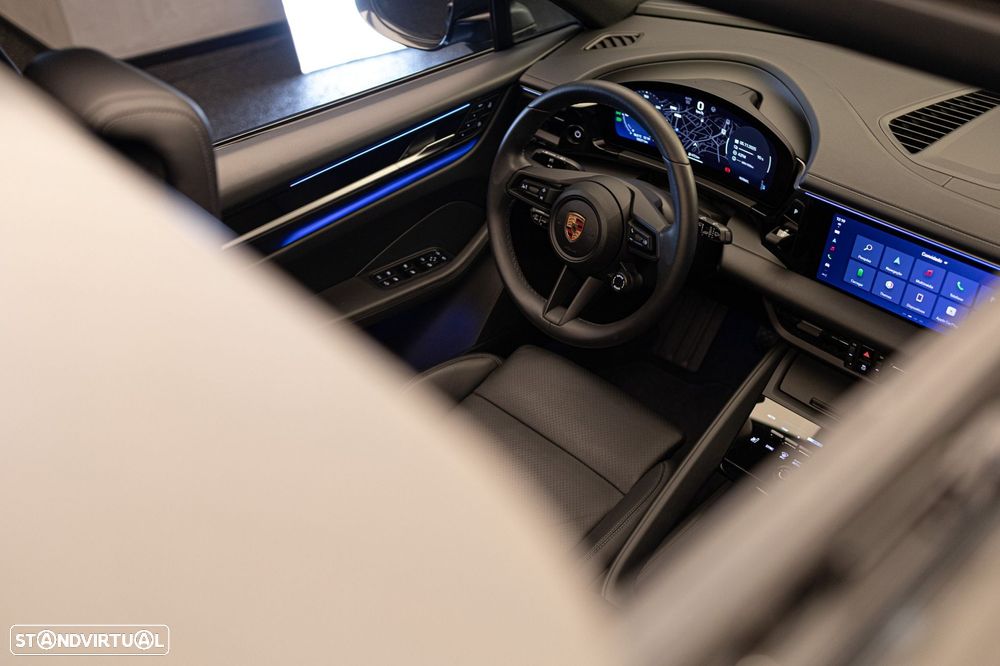 Porsche Macan Electric 4 - 27