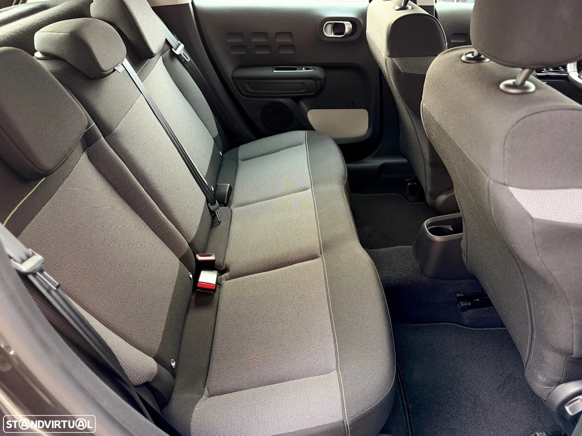 Citroën C3 1.2 PureTech Shine - 10