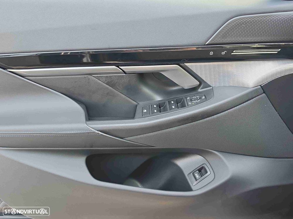 BMW 520 d Pack Desportivo M - 7
