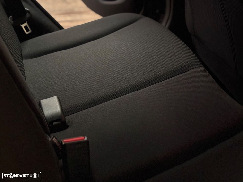 Peugeot 108 1.2 PureTech GT Line - 30