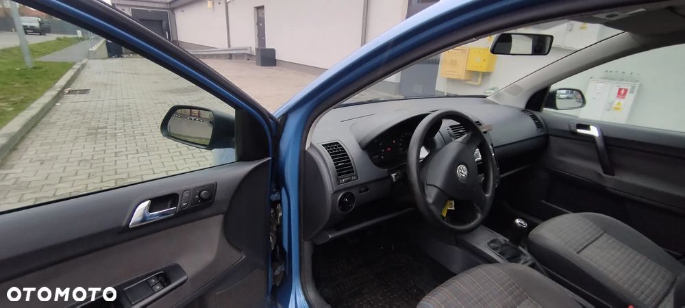 Volkswagen Polo - 9