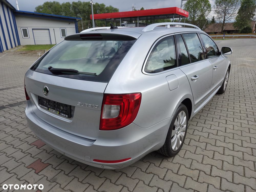 Skoda Superb 1.8 TSI DSG Exclusive - 17