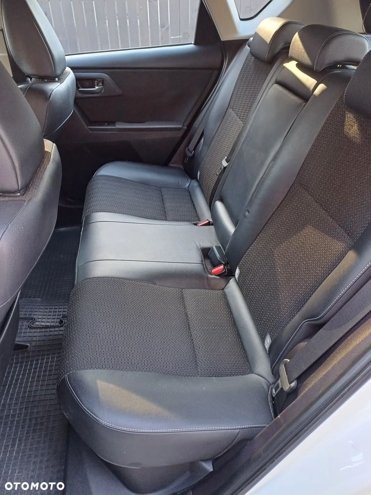 Toyota Auris 1.8 HSD Prestige NAVI - 12