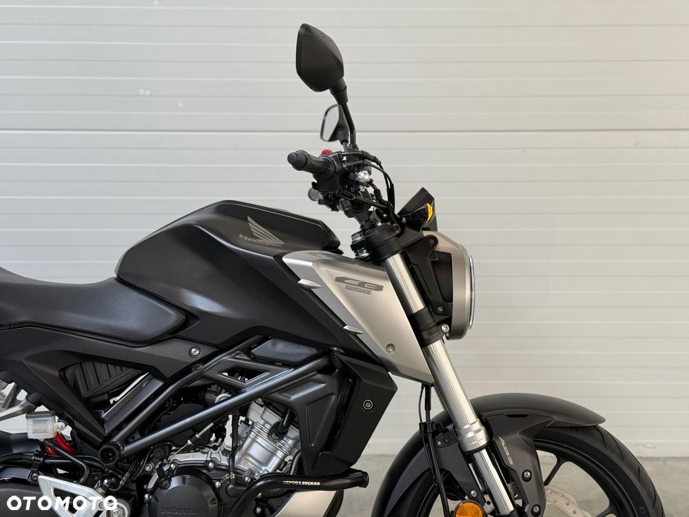 Honda CB - 11