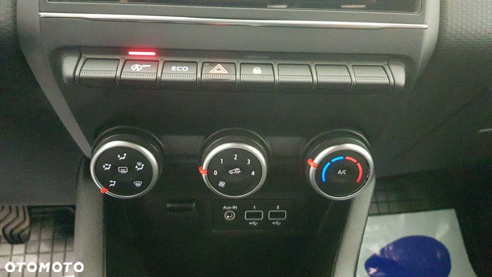 Renault Clio - 23