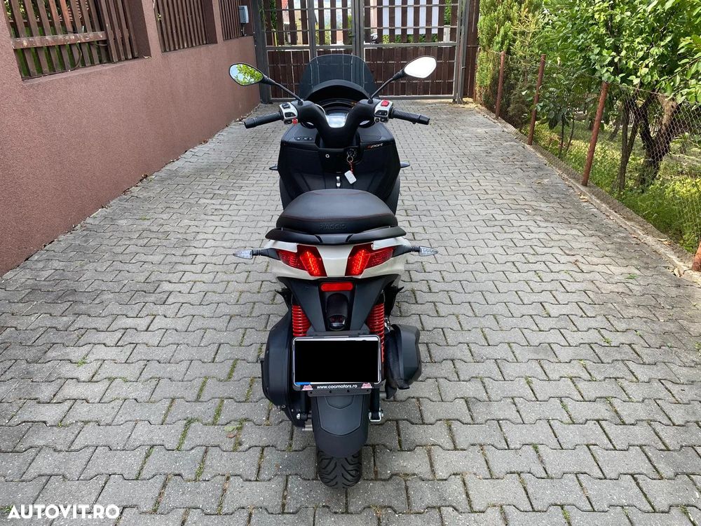 Piaggio MP3 250 - 3