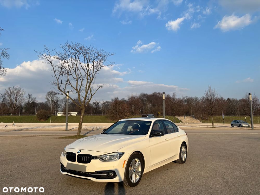 BMW Seria 3 330i Luxury Line sport - 1