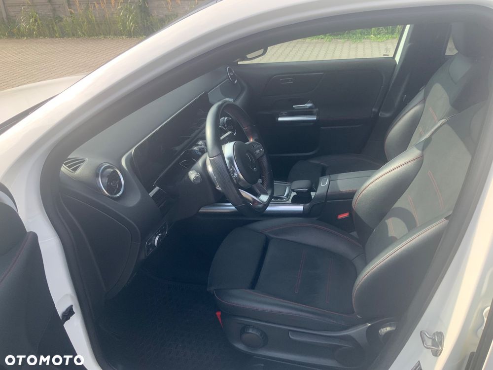 Mercedes-Benz GLA 200 Business Edition - 5