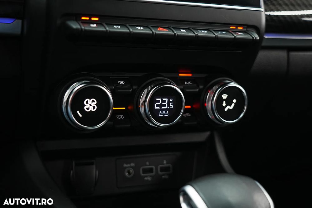 Renault Arkana E-TECH Hybrid RS Line - 38