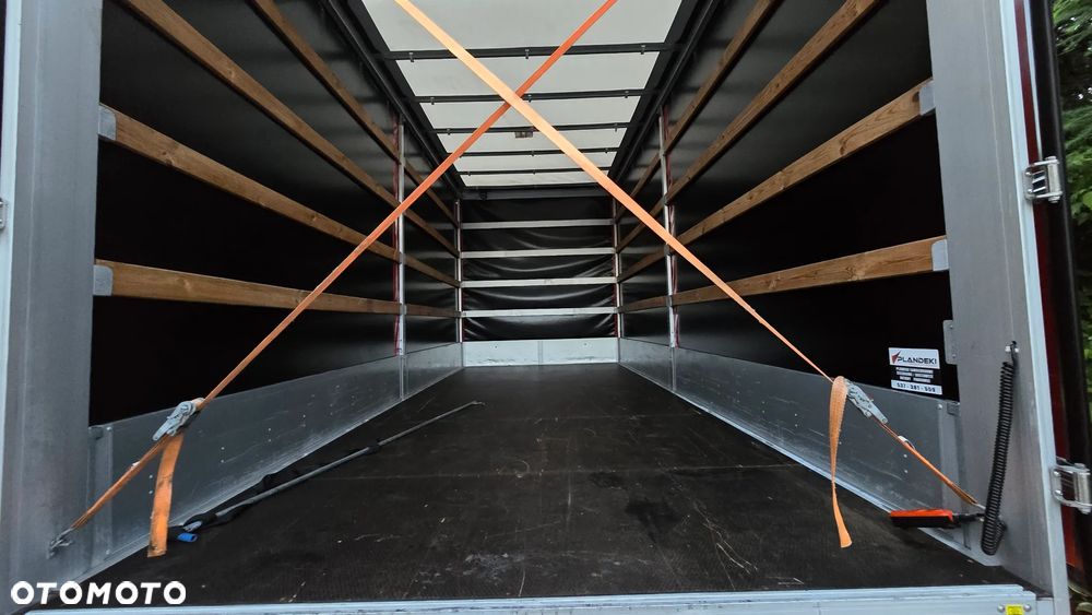 Iveco DAILY 72C18 ❗️BURTO-FIRANKA 15 PALET / DACH ZSUWANY / MAŁY PRZEBIEG / WINDA DHOLLANDIA 1000KG SLIDER / ZABUDOWA JEGGER / KABINA SYPIALNIANA / PODUSZKI PNEUMATYCZNE / XENON / FUL LED / NAVI + KAMERA COFANIA / DRZWI Z TYŁU / WEBASTO / SERWIS ASO / SALON POLSKA / NIESTPOTYKANY STAN ❗️❗️ - 40