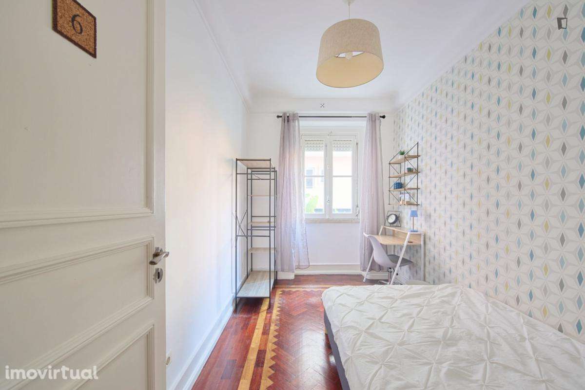 Quarto - localizado em Alameda Lisbon - Grande imagem: 2/31