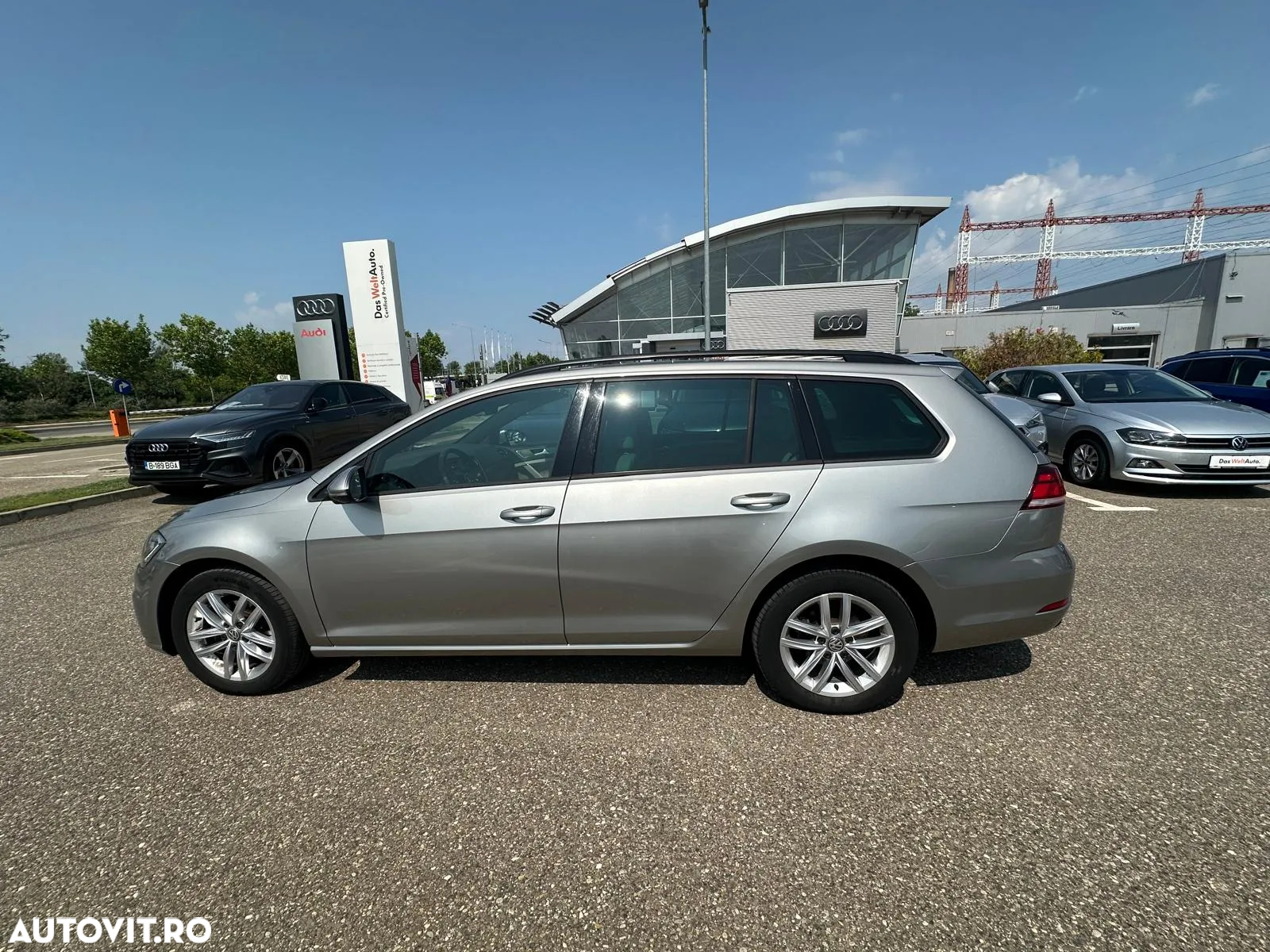 Volkswagen Golf 2.0 TDI DSG Comfortline - 8