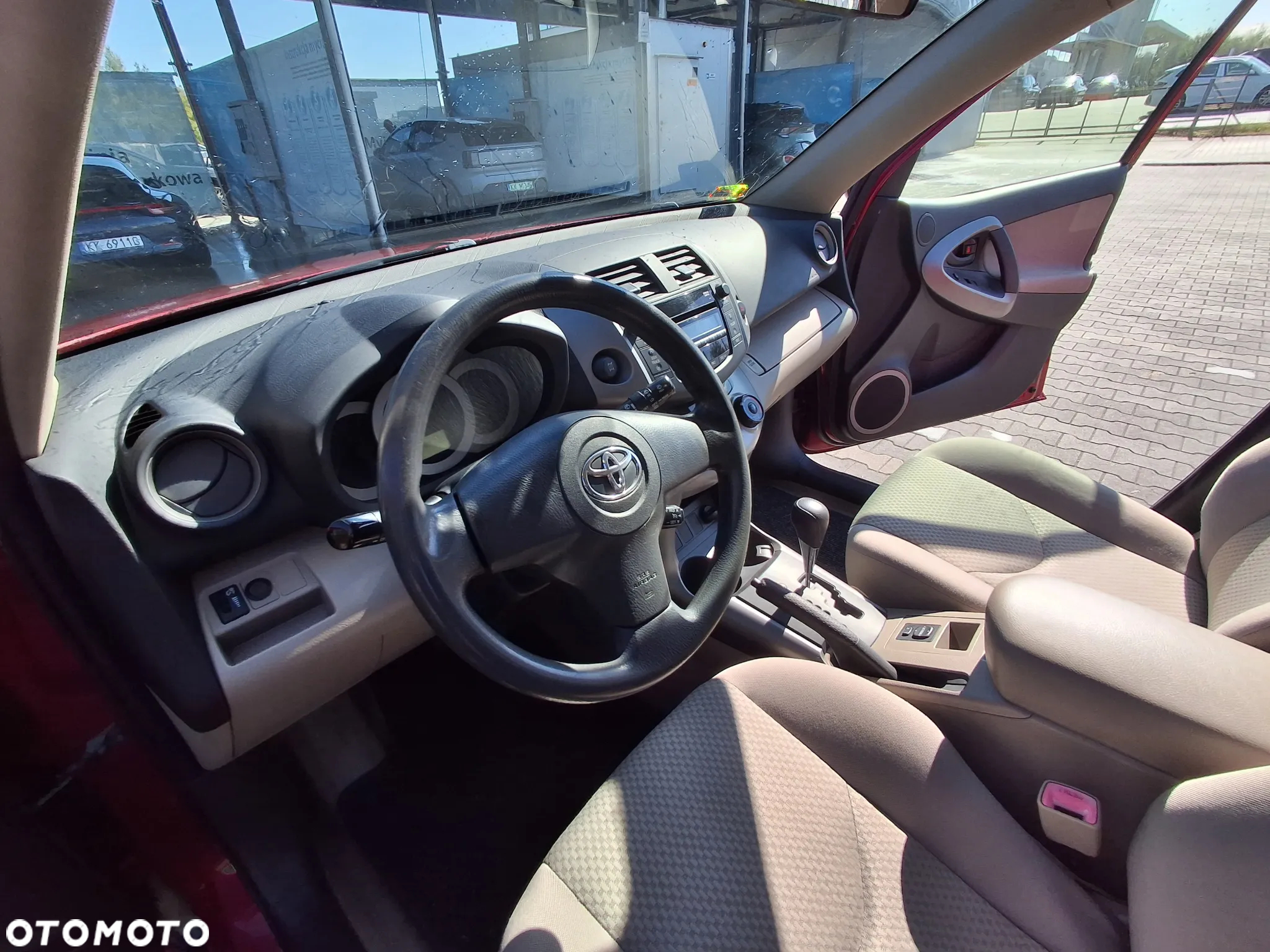 Toyota RAV4 - 5
