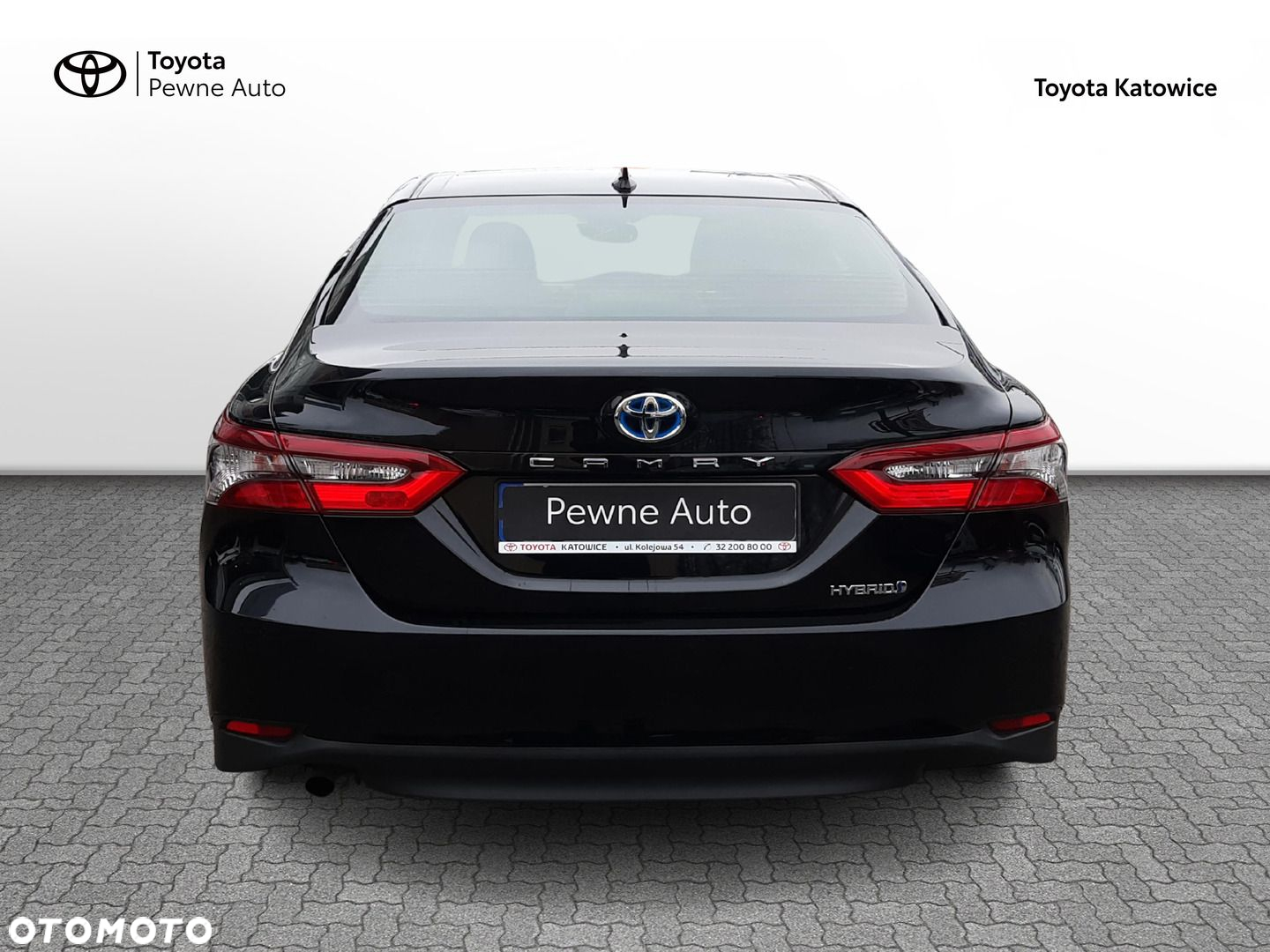 Toyota Camry - 3