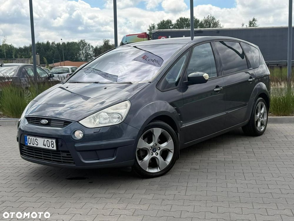 Ford S-Max - 12