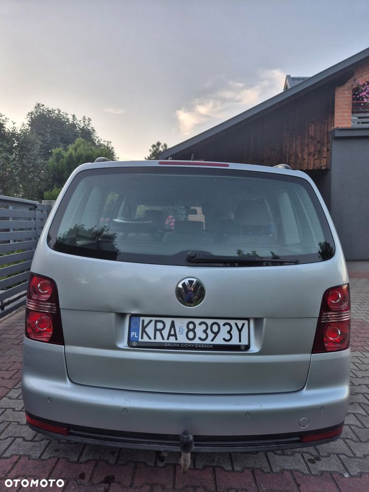 Volkswagen Touran 2.0 TDI Trendline - 6