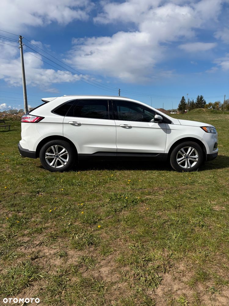 Ford Edge - 10