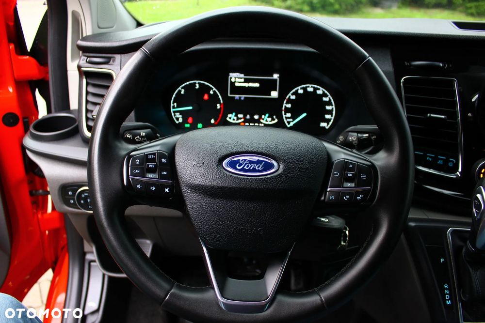 Ford TRANSIT CUSTOM BRYGADÓWKA LONG 6 OSÓB AUTOMAT 2.0 TDCI 170KM LIMITED - 30