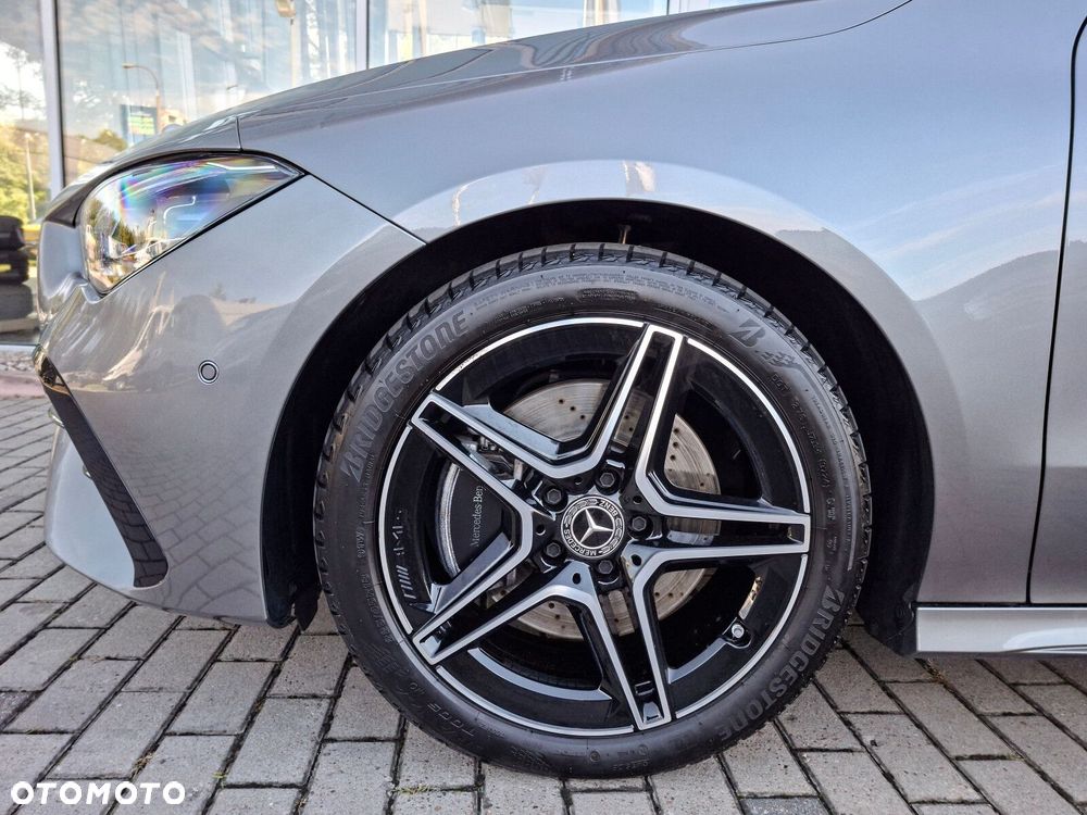 Mercedes-Benz CLA - 10