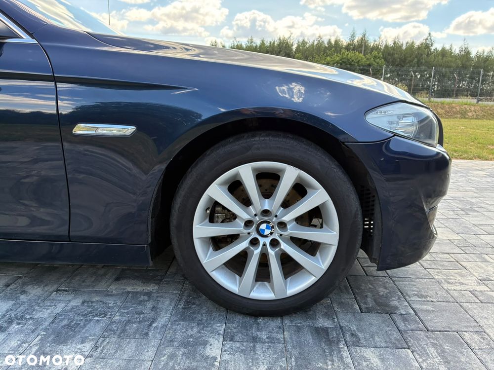 BMW Seria 5 520d - 26