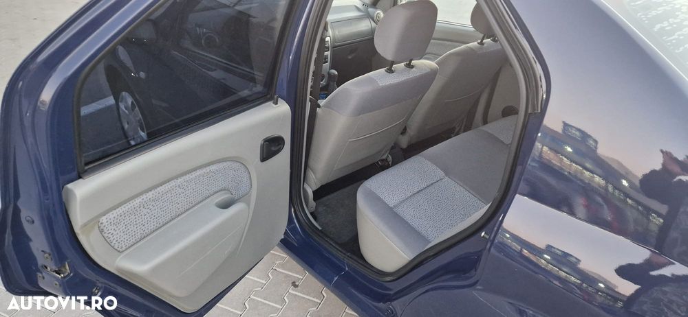 Dacia Logan - 8