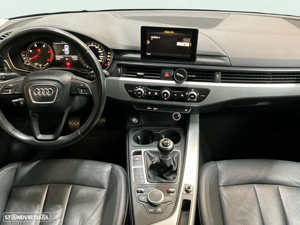 Audi A4 Avant 2.0 TDI Advance - 12