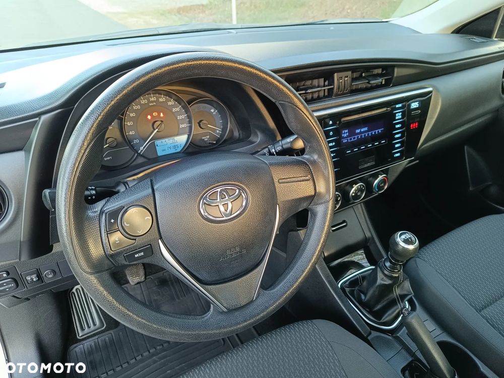 Toyota Corolla 1.4 D-4D Comfort - 33