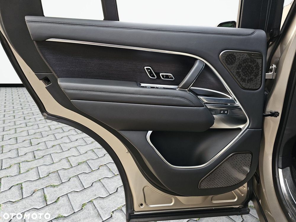 Land Rover Range Rover - 30