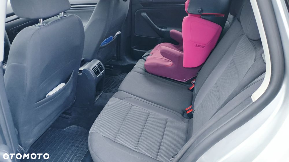 Volkswagen Golf 1.6 TDI DPF Comfortline - 7