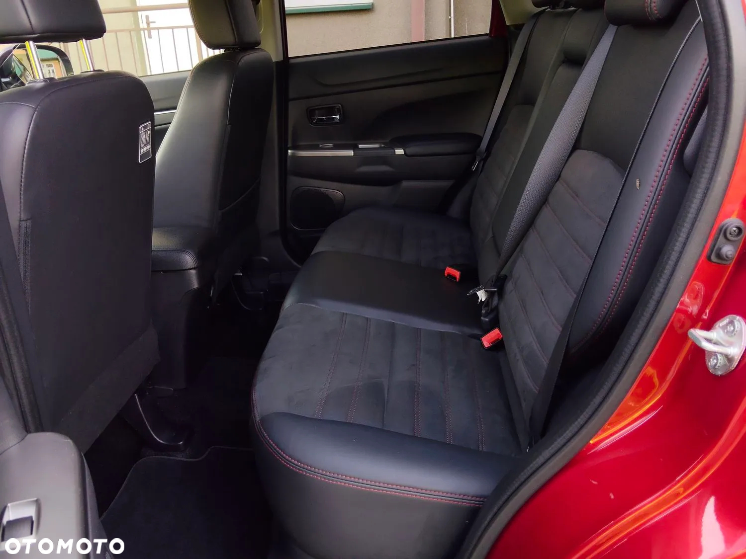 Mitsubishi ASX 1.6 Black Edition - 21