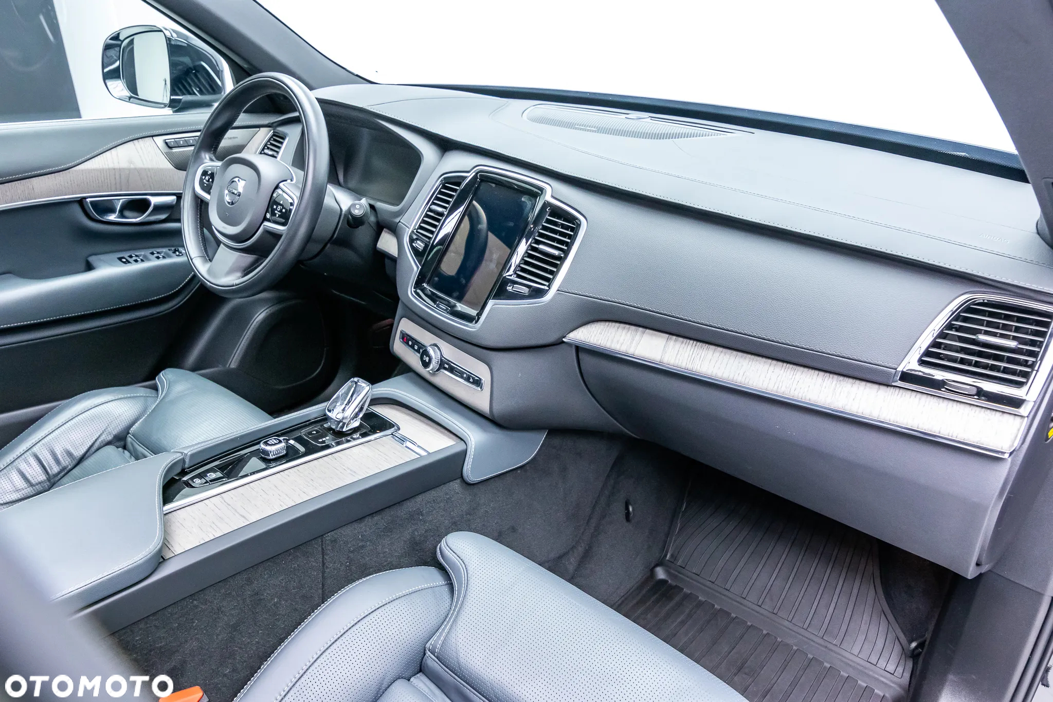 Volvo XC 90 - 7
