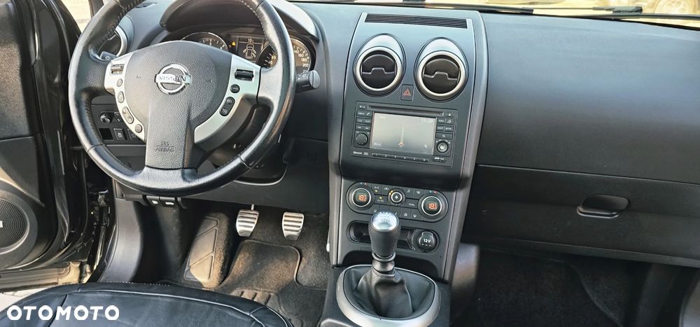 Nissan Qashqai 1.6 dCi 4 x 4 DPF tekna - 34
