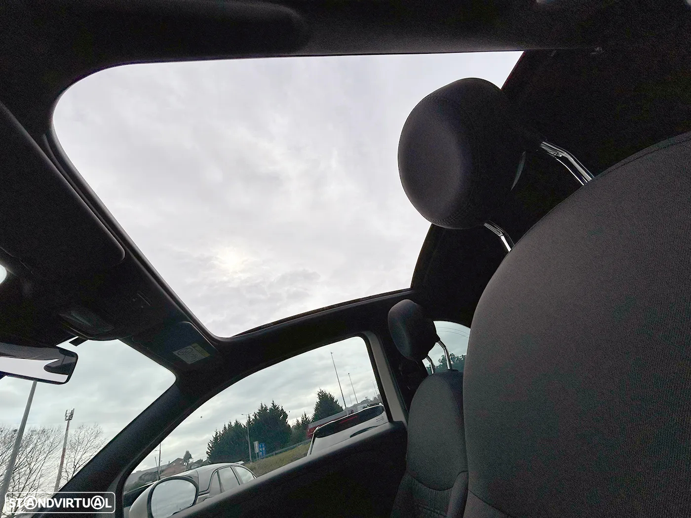 Fiat 500C 1.0 Hybrid - 32