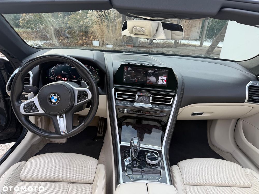 BMW Seria 8 - 11