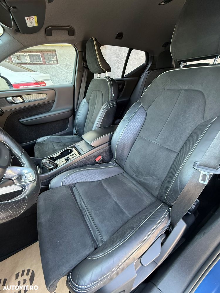 Volvo XC 40 D4 AWD Geartronic R-Design - 11