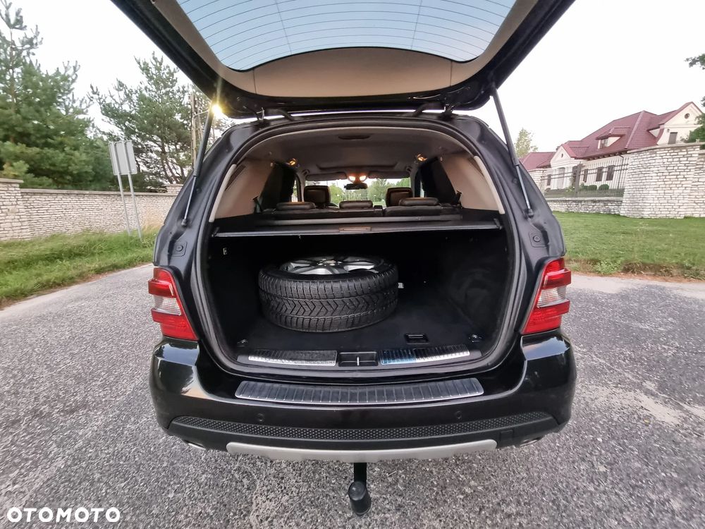 Mercedes-Benz ML - 26