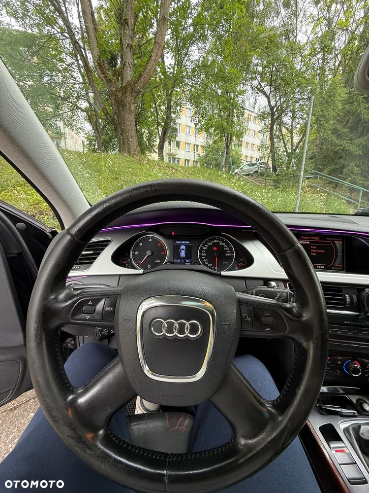 Audi A4 Avant 2.0 TDI - 15