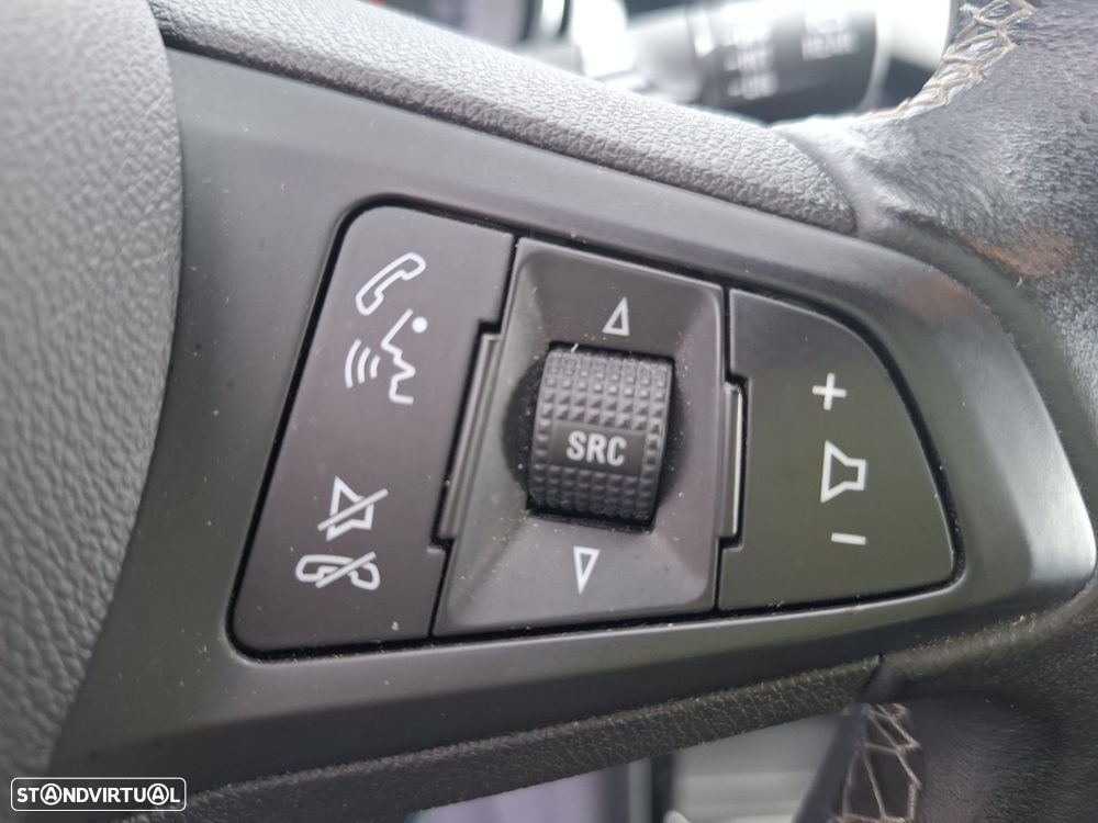 Opel Astra Sports Tourer 1.2 T Design & Tech S/S - 32