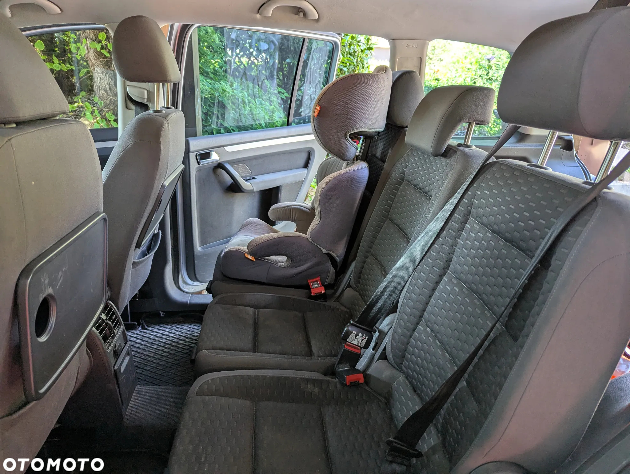 Volkswagen Touran 1.9 TDI Conceptline - 24