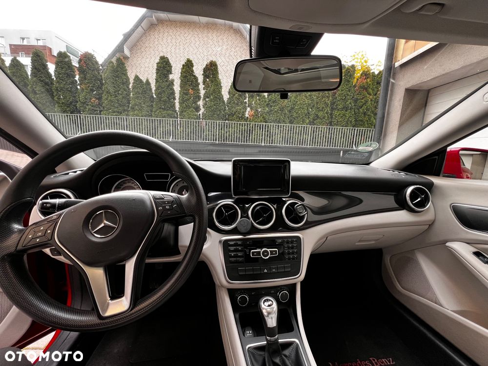 Mercedes-Benz CLA - 17