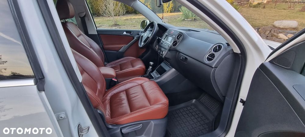 Volkswagen Tiguan 2.0 TDI 4Mot Sport&Style - 25