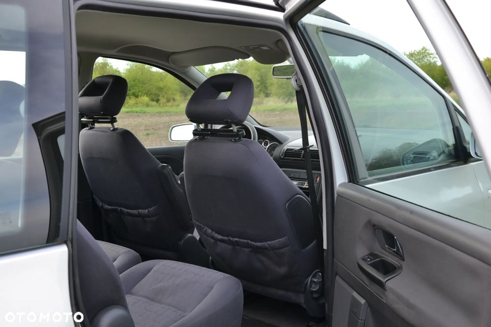 Seat Alhambra 2.0i Comfort - 28