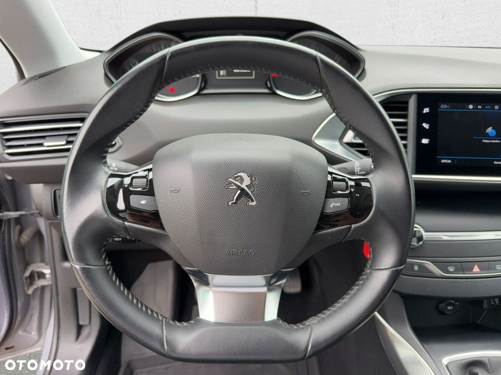 Peugeot 308 - 16